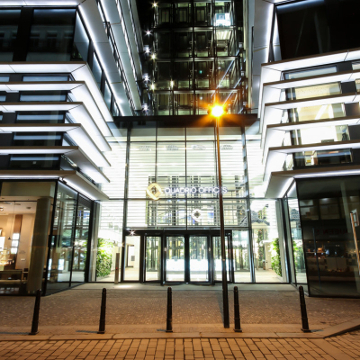 quadrio nocni pohled exterier